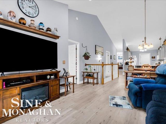 1045 Huntington Court, Marysville, MI 48040