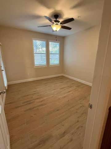 20100 N 78th Place Apt 1069, Scottsdale, AZ 85255