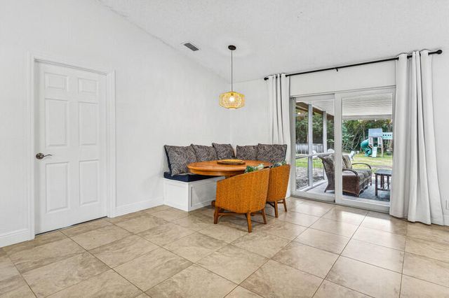 16330 91st Place N, Loxahatchee, FL 33470