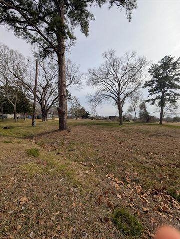735 Sandpit Road, Alvin, TX 77511