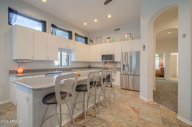 1611 E REDFIELD Road, Phoenix, AZ 85022