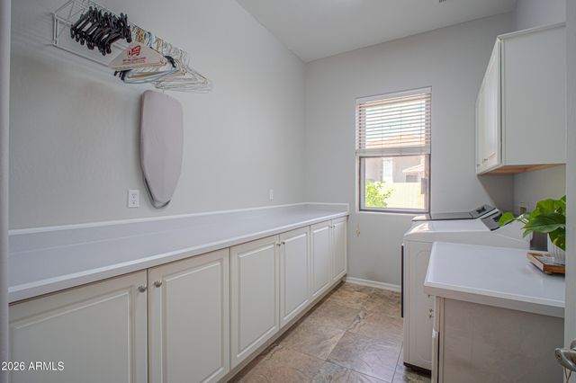 1611 E REDFIELD Road, Phoenix, AZ 85022
