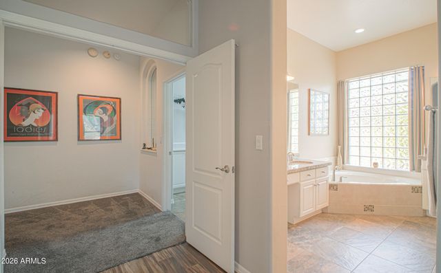 1611 E REDFIELD Road, Phoenix, AZ 85022