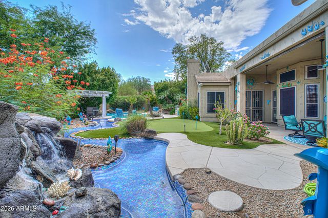 1611 E REDFIELD Road, Phoenix, AZ 85022