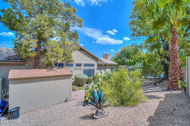 1611 E REDFIELD Road, Phoenix, AZ 85022