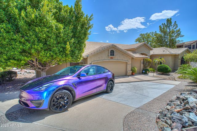 1611 E REDFIELD Road, Phoenix, AZ 85022