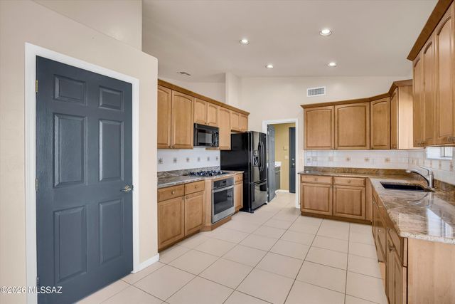 7908 N Placita Murrieta, Tucson, AZ 85743