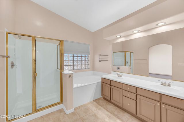 7908 N Placita Murrieta, Tucson, AZ 85743