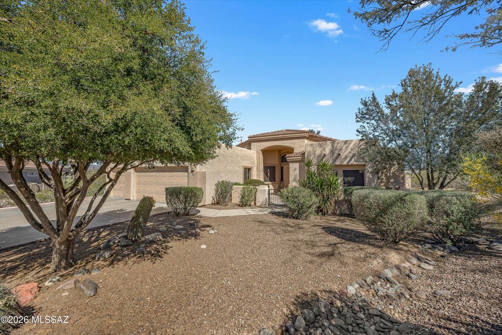 7908 N Placita Murrieta, Tucson, AZ 85743