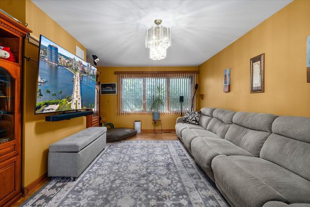 719 N President Street, Wheaton, IL 60187