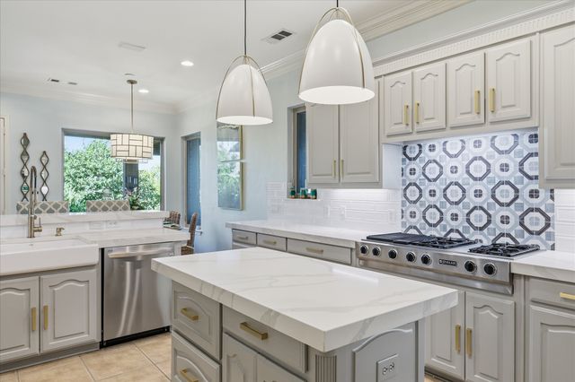 606 Hays Drive, Keller, TX 76248