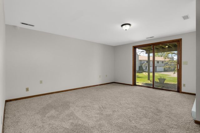 3956 Goodwin Avenue N, Oakdale, MN 55128
