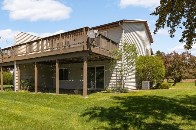 3956 Goodwin Avenue N, Oakdale, MN 55128