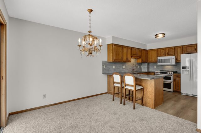 3956 Goodwin Avenue N, Oakdale, MN 55128