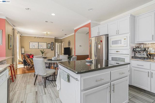 3614 Skypark Pl, Richmond, CA 94806