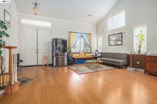3614 Skypark Pl, Richmond, CA 94806