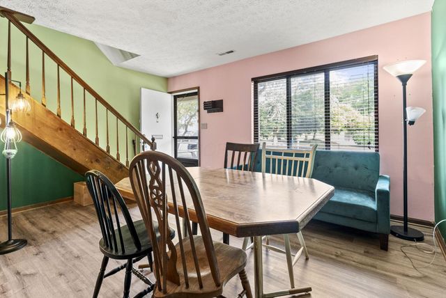 5722 Jousting Lane, B, Columbus, OH 43231