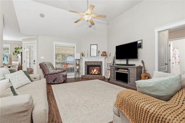 5409 Leann Drive, Grand Bay, AL 36541