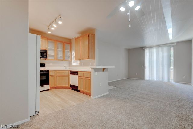 75 North Valle Verde Drive 623, Henderson, NV 89074