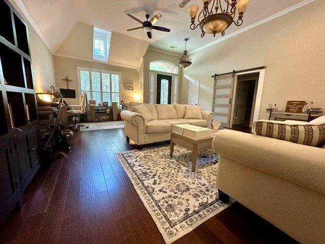 7123 Elm Creek Lane, Dallas, TX 75252
