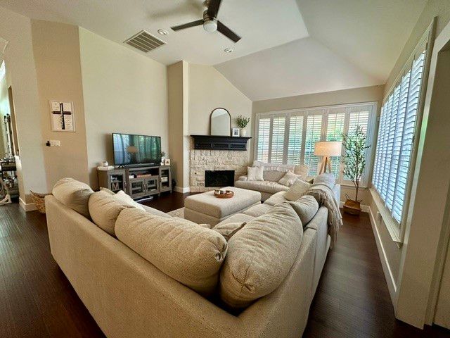7123 Elm Creek Lane, Dallas, TX 75252