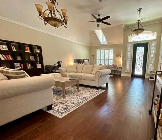 7123 Elm Creek Lane, Dallas, TX 75252