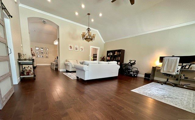 7123 Elm Creek Lane, Dallas, TX 75252