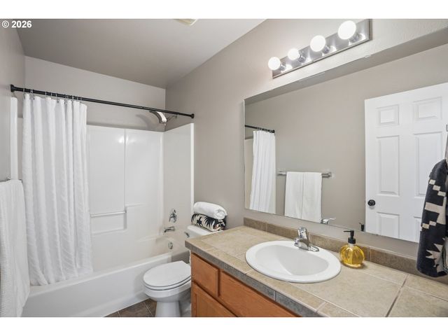 4585 Y St, Washougal, WA 98671