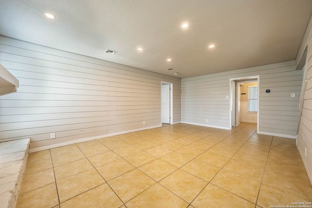 6914 Ludgate, San Antonio, TX 78239