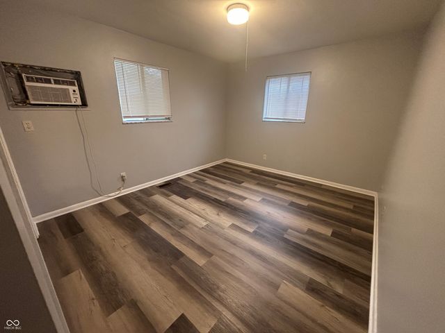 6203 E 11th Street, Indianapolis, IN 46219