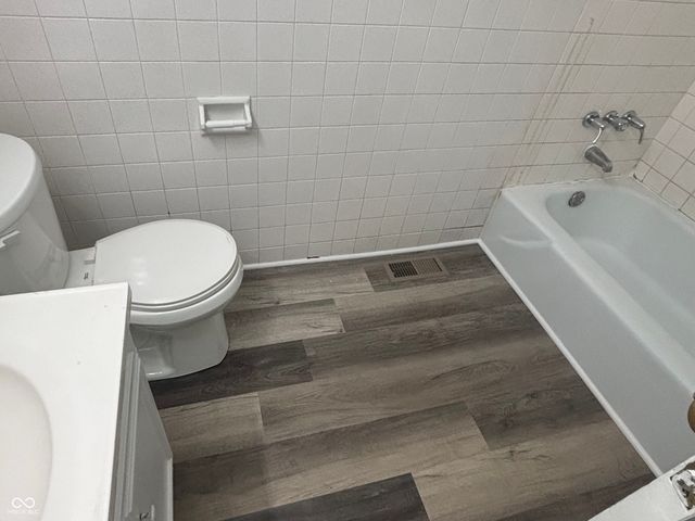 6203 E 11th Street, Indianapolis, IN 46219