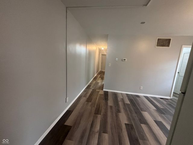 6203 E 11th Street, Indianapolis, IN 46219