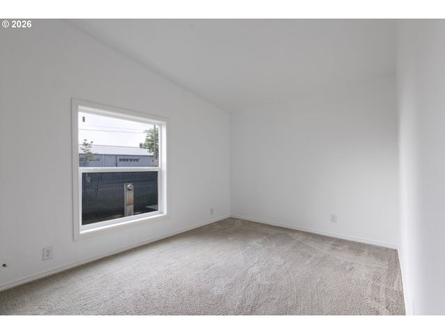 9000 Ne M L KING Blvd 61, Portland, OR 97211