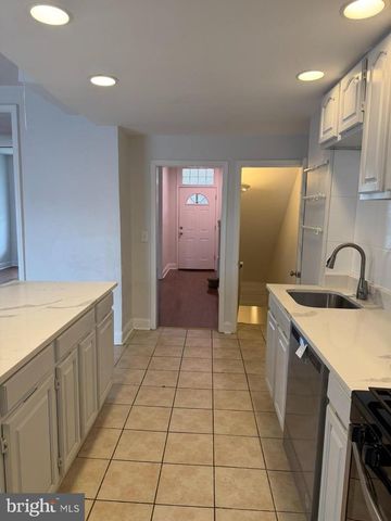 1816 CHILTON ST, Baltimore, MD 21218