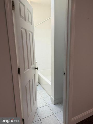 1816 CHILTON ST, Baltimore, MD 21218