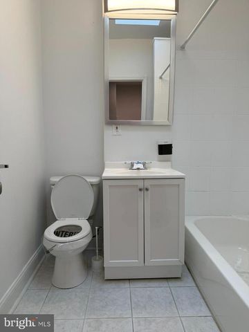 1816 CHILTON ST, Baltimore, MD 21218