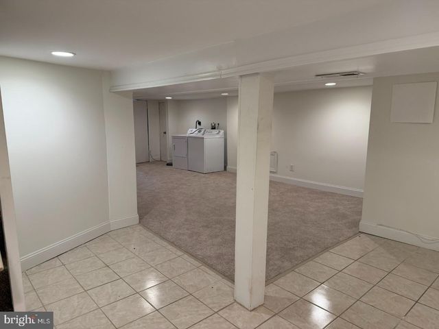 1816 CHILTON ST, Baltimore, MD 21218