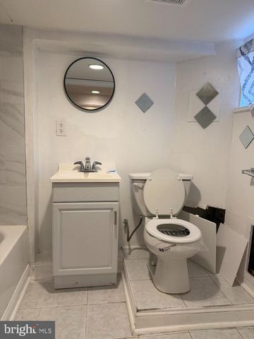 1816 CHILTON ST, Baltimore, MD 21218