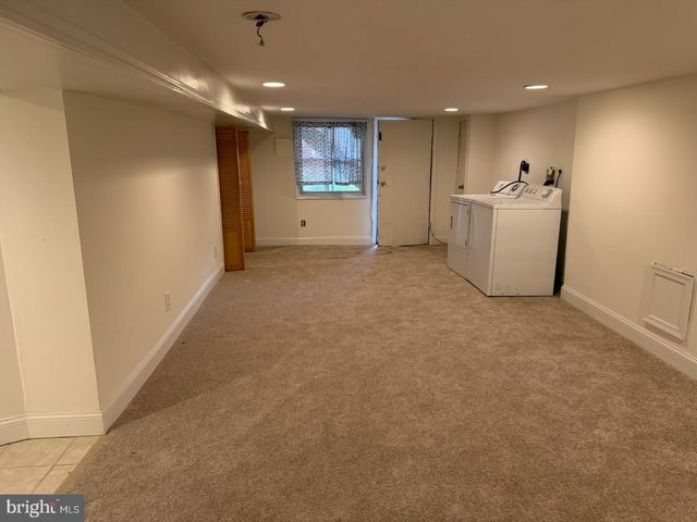 1816 CHILTON ST, Baltimore, MD 21218