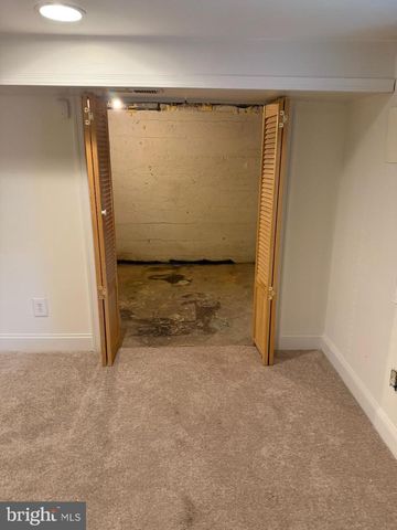 1816 CHILTON ST, Baltimore, MD 21218