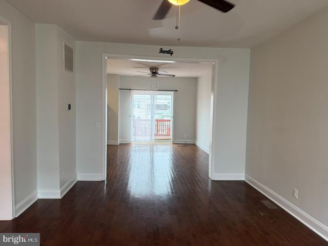 1816 CHILTON ST, Baltimore, MD 21218