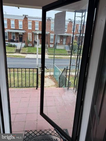 1816 CHILTON ST, Baltimore, MD 21218