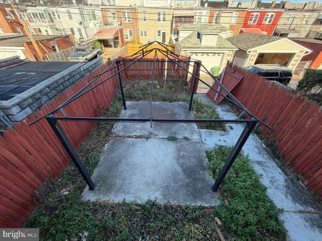 1816 CHILTON ST, Baltimore, MD 21218