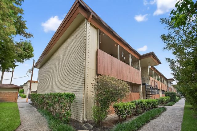 7714 Renwick Drive H64, Houston, TX 77081