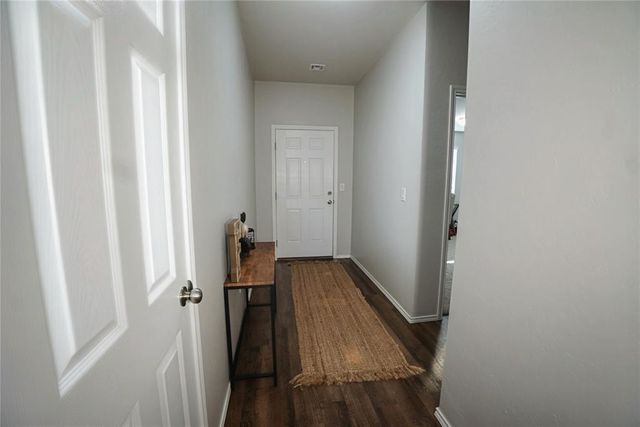 9904 Jack Rabbit Road, Yukon, OK 73099