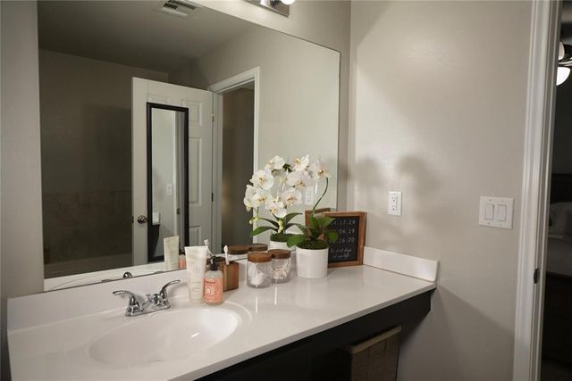 9904 Jack Rabbit Road, Yukon, OK 73099