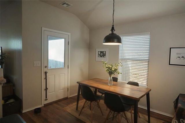 9904 Jack Rabbit Road, Yukon, OK 73099