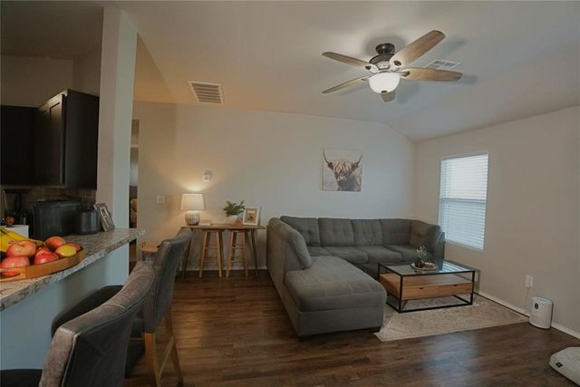 9904 Jack Rabbit Road, Yukon, OK 73099