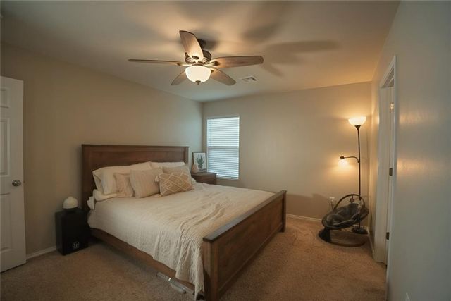9904 Jack Rabbit Road, Yukon, OK 73099