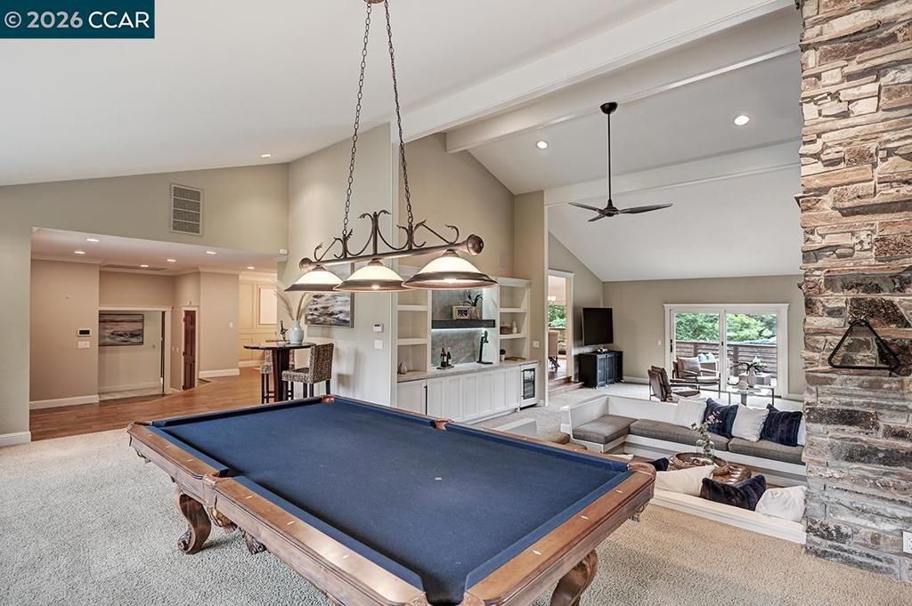 Image 10 of property listing at 304 Livorna Heights Rd, Alamo, CA 94507